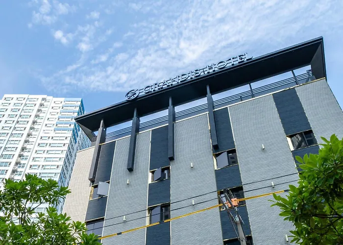 Grandis Munhyeon Отель *