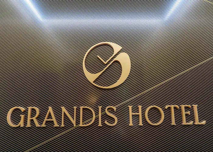 Grandis Munhyeon Пусан